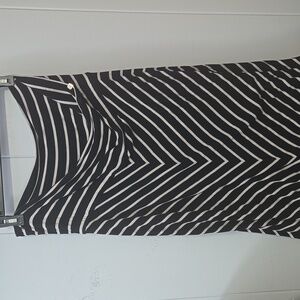 CALVIN KLEIN Black and White Chevron A-Line Skirt - SIZE L